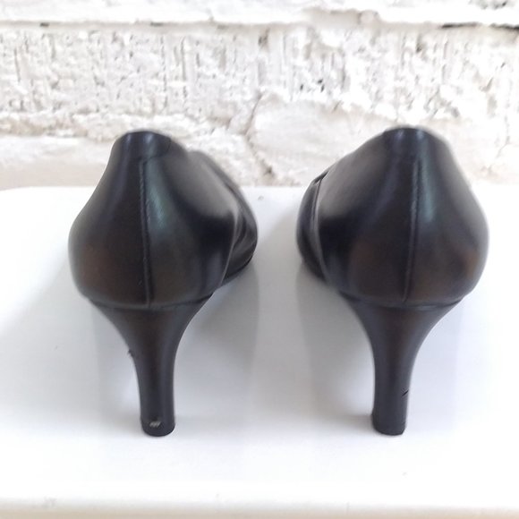 GEOX KITTEN HEELS *WORN ONCE* - Picture 4 of 9